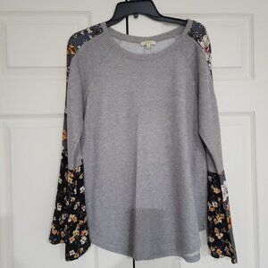 Very cute gray shirt